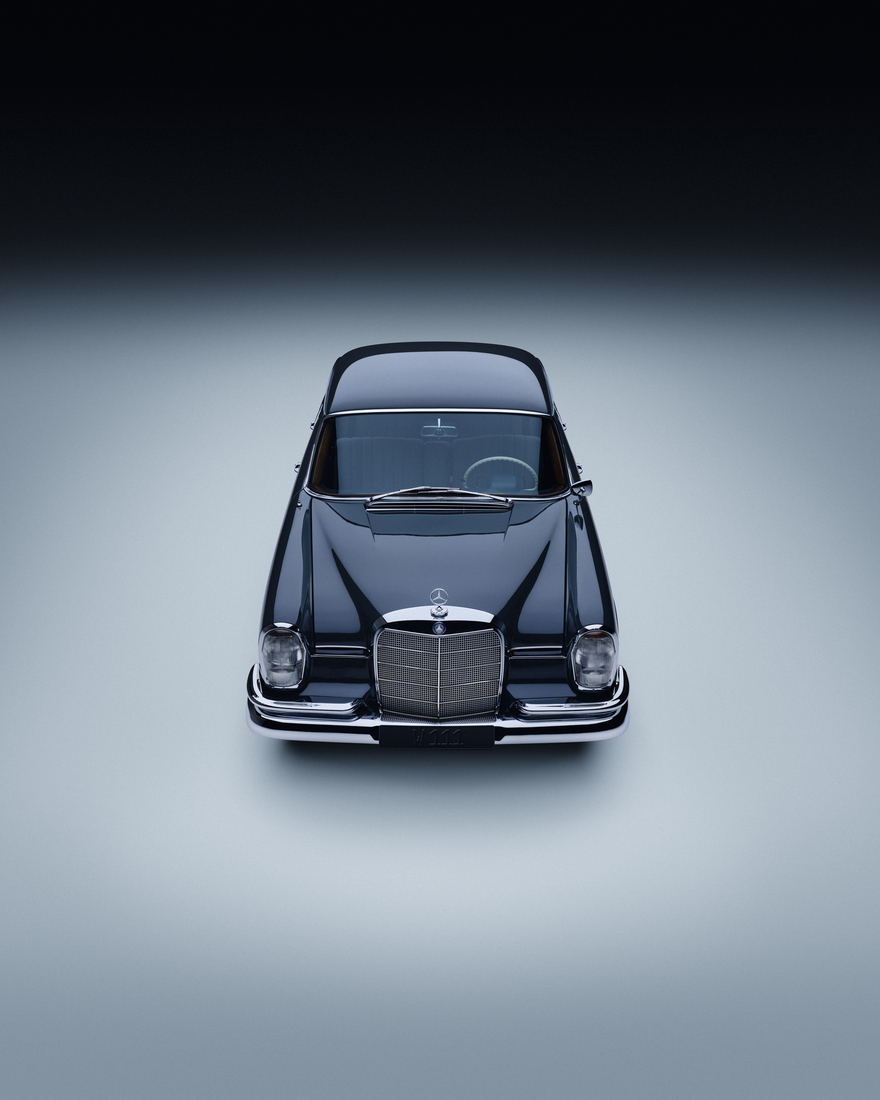 220 SE | Mercedes-Benz Mercedes-Benz 220 SE – 140 anos