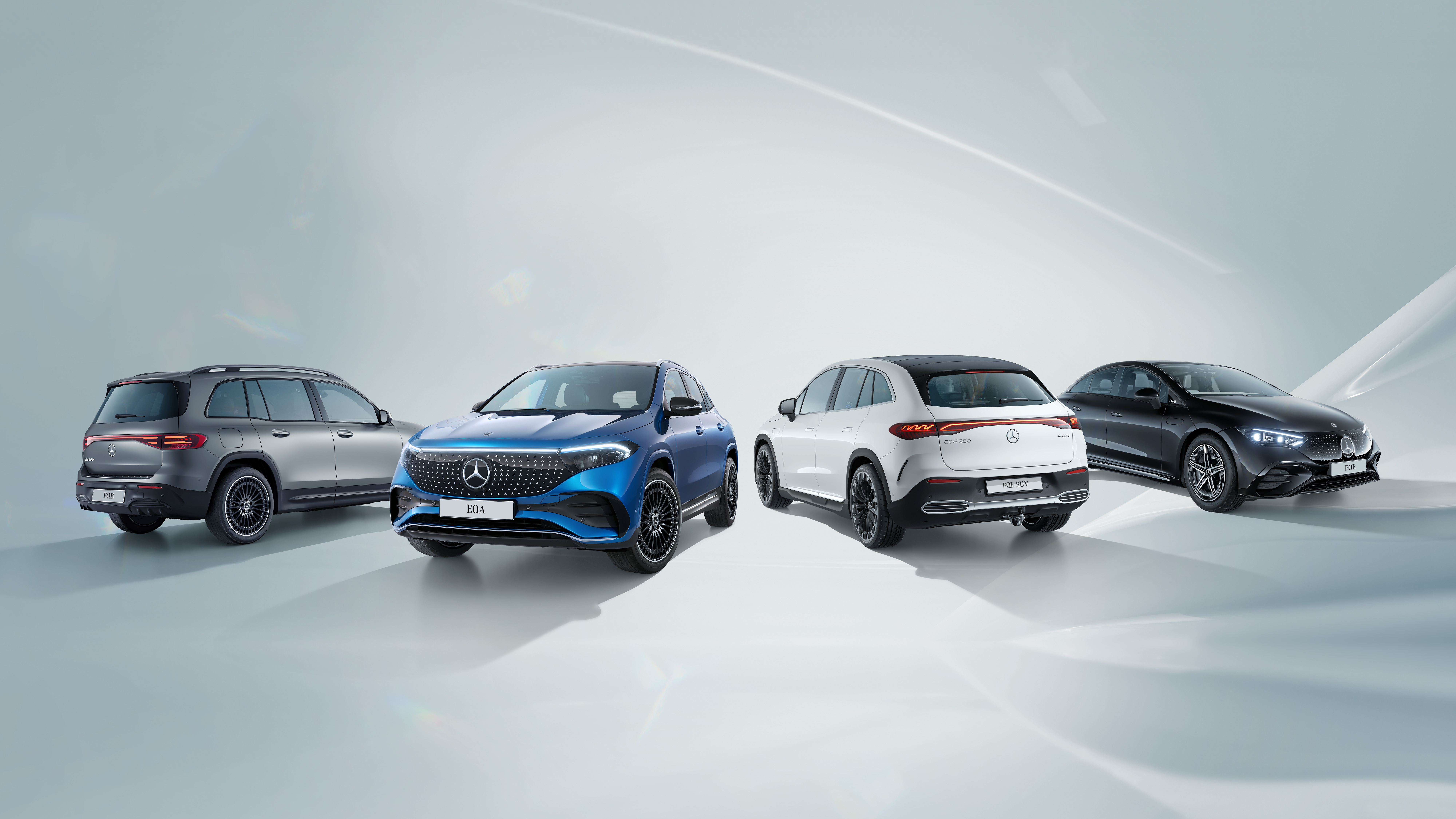 Veículos totalmente elétricos | Mercedes-Benz Veículos totalmente elétricos da Mercedes-Benz de uma perspectiva dianteira.