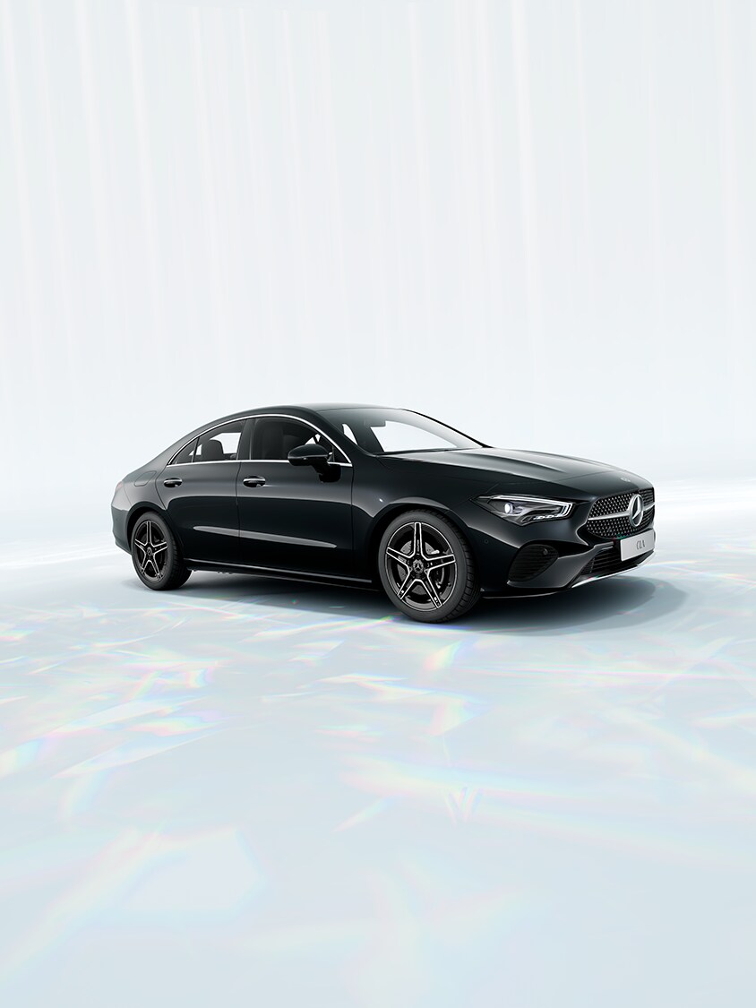 O CLA Coupé da Mercedes-Benz em um fundo ambientado.