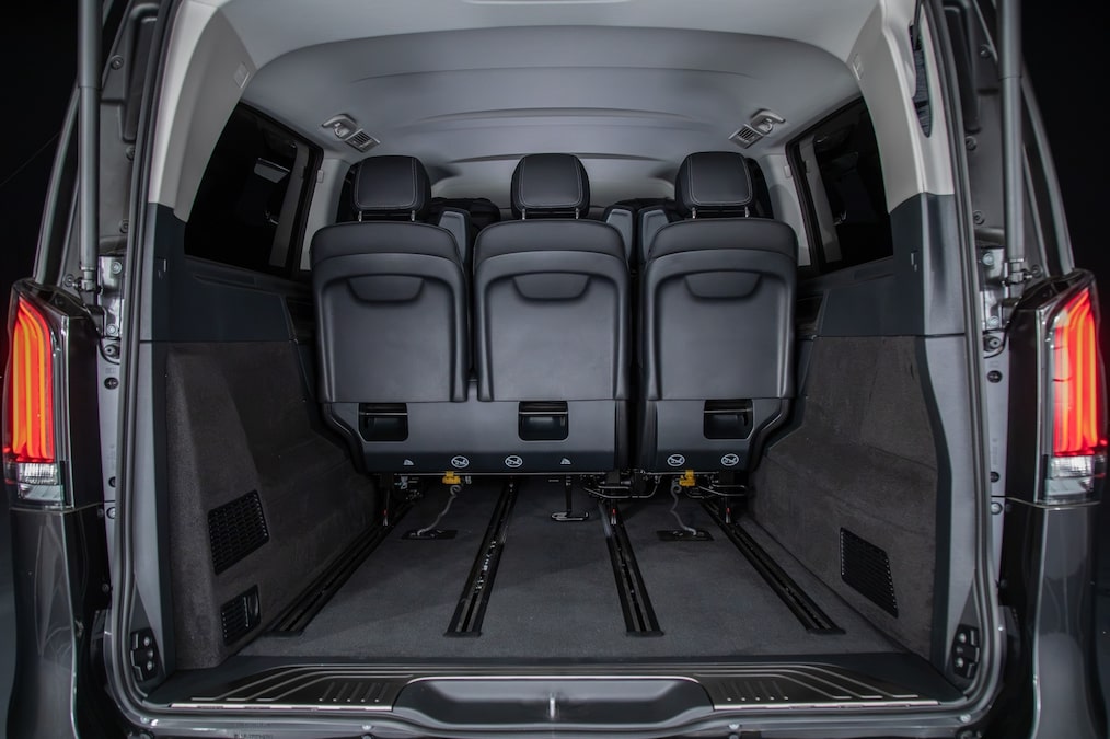 Realidade aumentada MBUX para navegação da Mercedes-Benz Classe V.