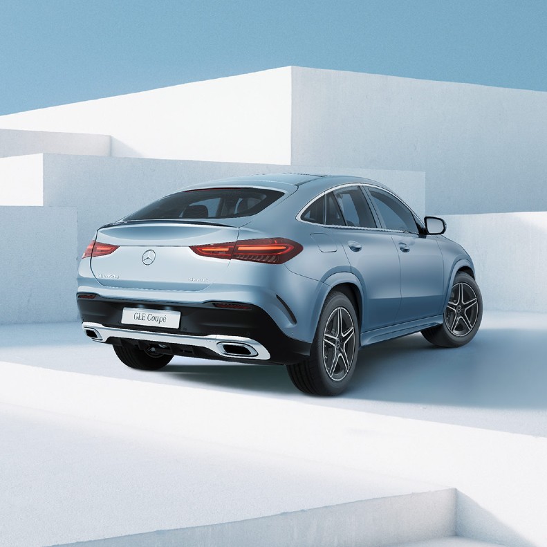 GLE Coupé | Mercedes-Benz O GLE Coupé da Mercedes-Benz em ambiente fantasia.