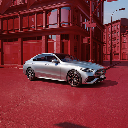 Classe C | Mercedes-Benz O Classe C da Mercedes-Benz em área externa.