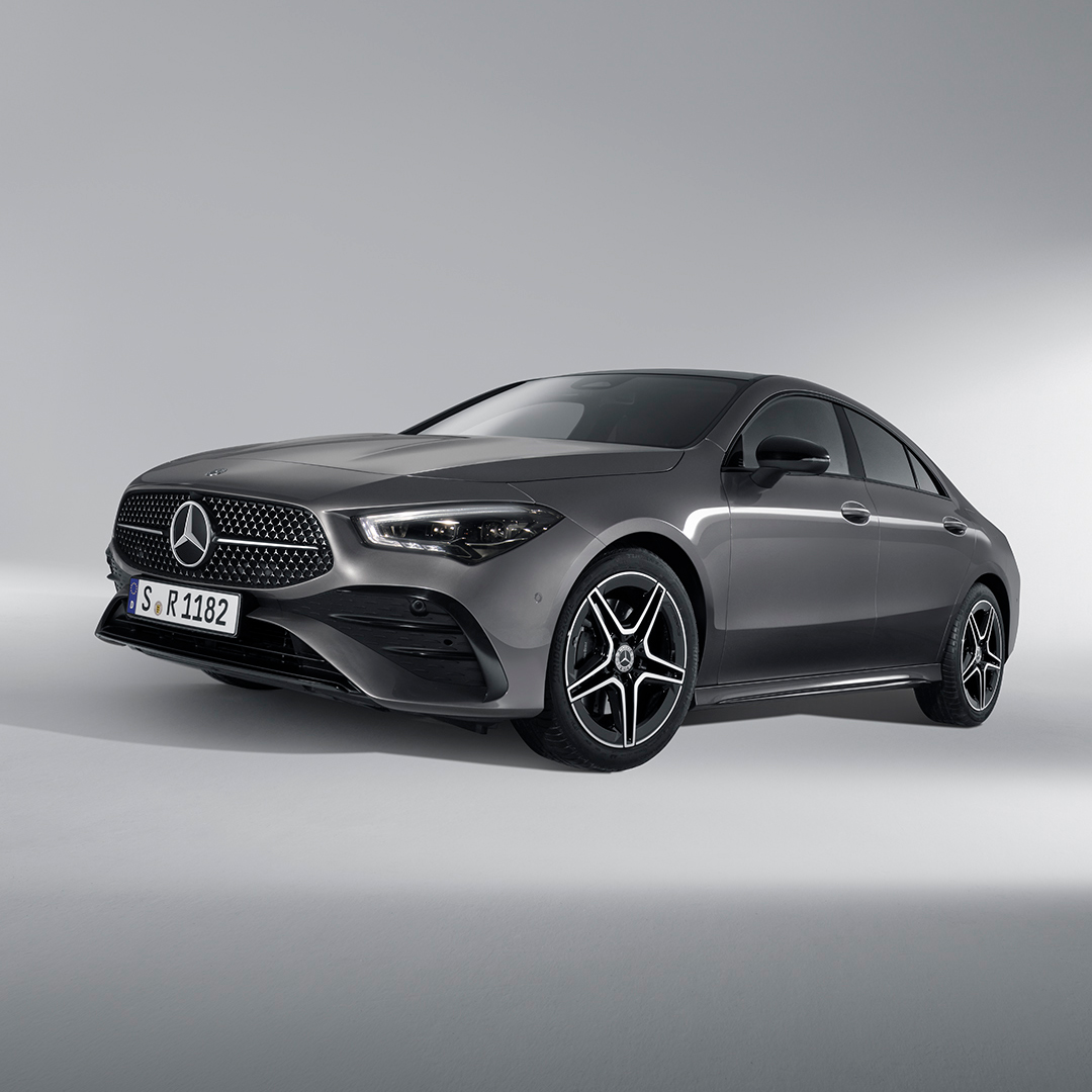 CLA Coupé | Mercedes-Benz O CLA Coupé da Mercedes-Benz em um ambiente de estúdio.