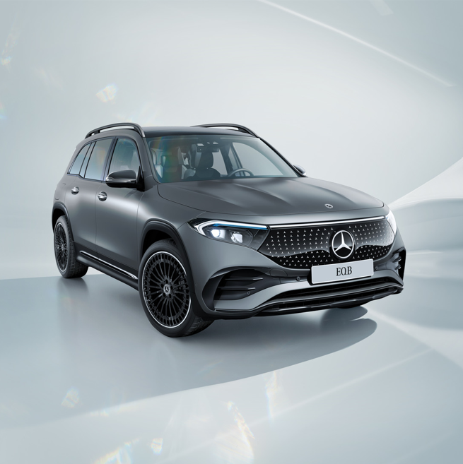 EQB | Mercedes-Benz O EQB da Mercedes-Benz em área produzida digitalmente.
