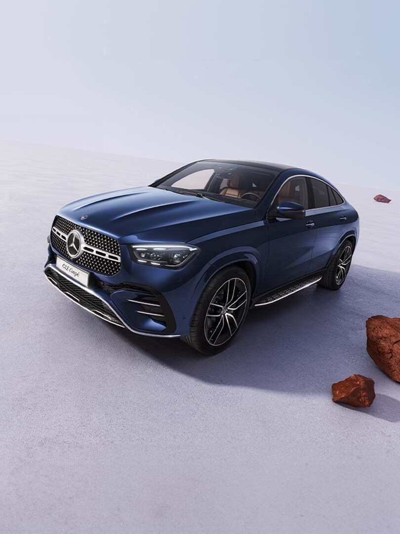 O GLE SUV Coupé da Mercedes-Benz em ambiente criado digitalmente.