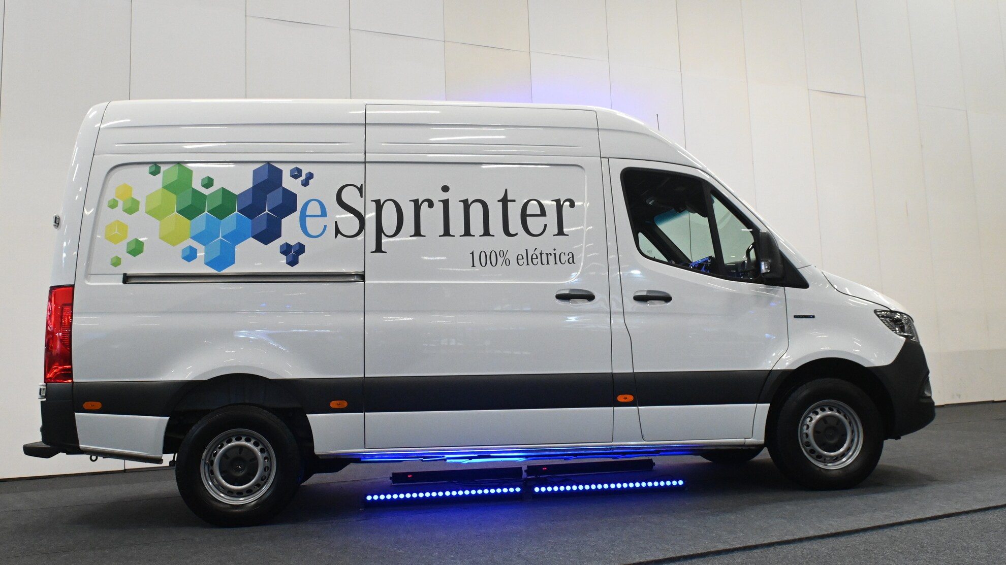 Uma imagem mostrando a nova eSprinter.