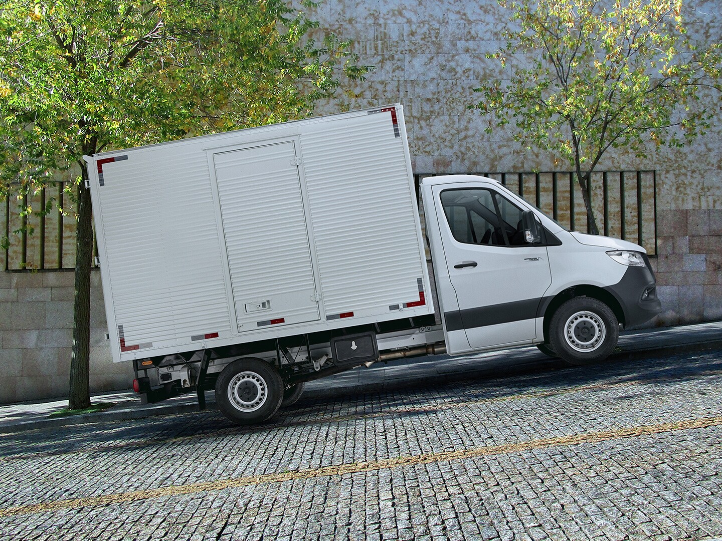 Uma Sprinter Truck em uma subida.