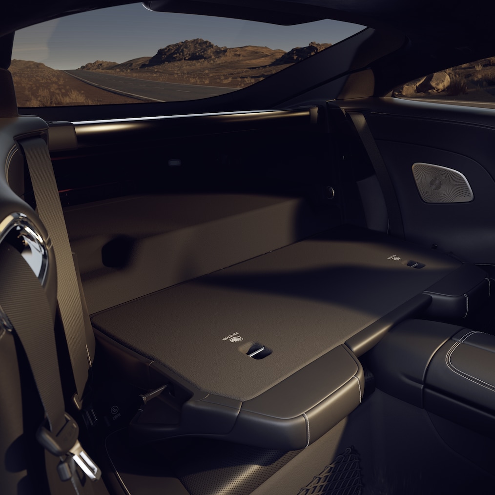 Configurações dos bancos no interior do GT Coupé.