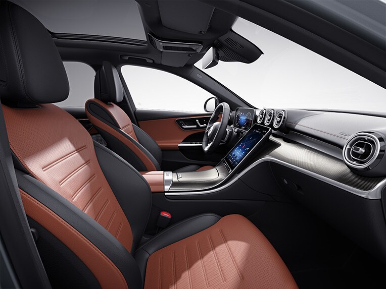 O Mercedes-Benz Classe C Sedan com AMG Line.