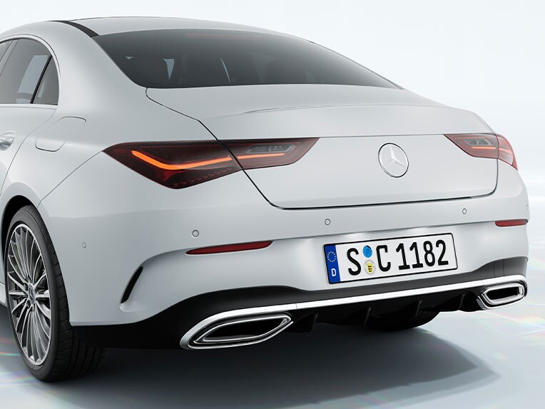 Os sistemas de estacionamento no novo CLA Coupé da Mercedes-Benz.