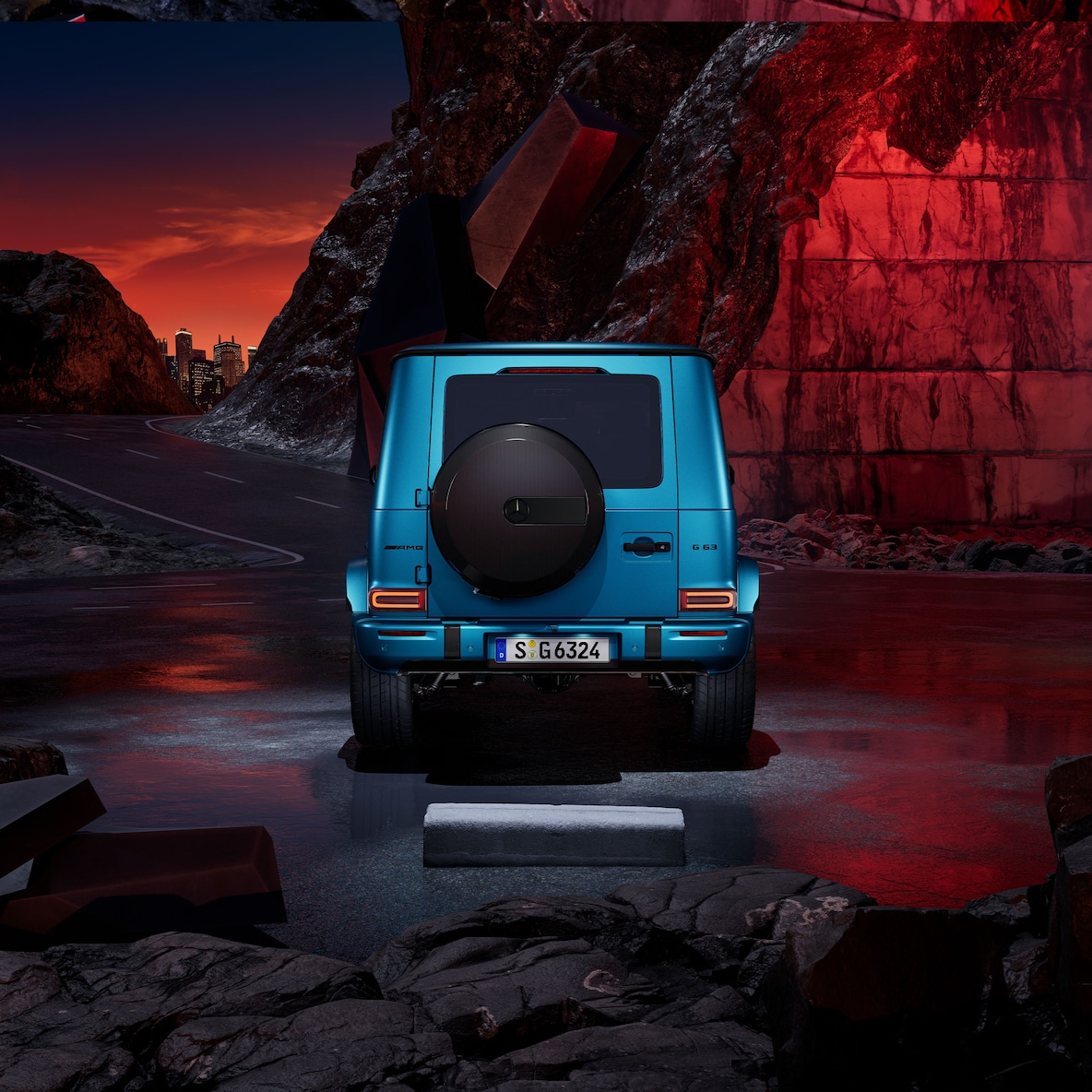 Vista frontal lateral de um Mercedes-AMG G 63 com Pacote AMG Carbono Exterior.