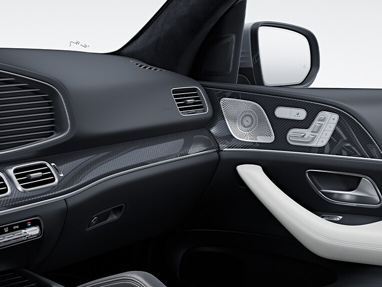 Elementos decorativos AMG em carbono no novo Mercedes-AMG GLE.