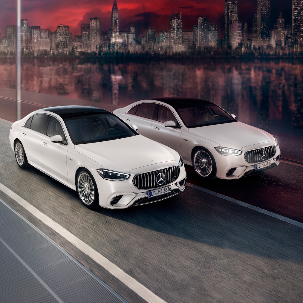 Outra vista dinâmica do Mercedes-AMG S 63 E PERFORMANCE (imagem de condução).