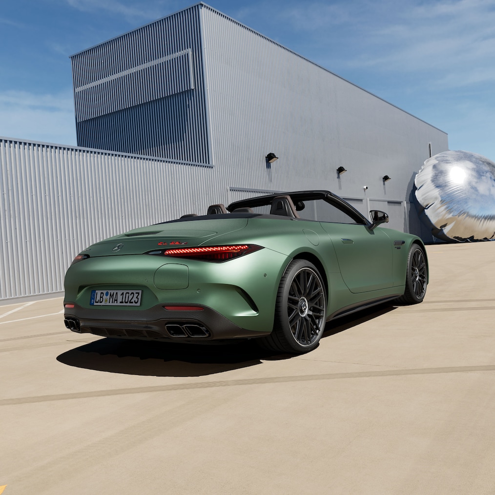 Mercedes-AMG SL 63 S E PERFORMANCE com a capota aberta, visto de cima ou ilustração do sistema de direção do eixo traseiro AMG.