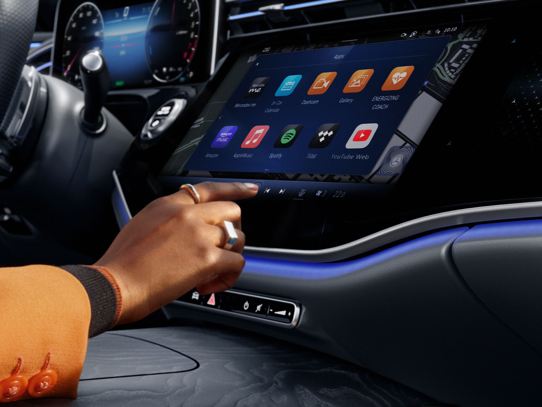 O interior do Mercedes-Benz Classe E Sedan.