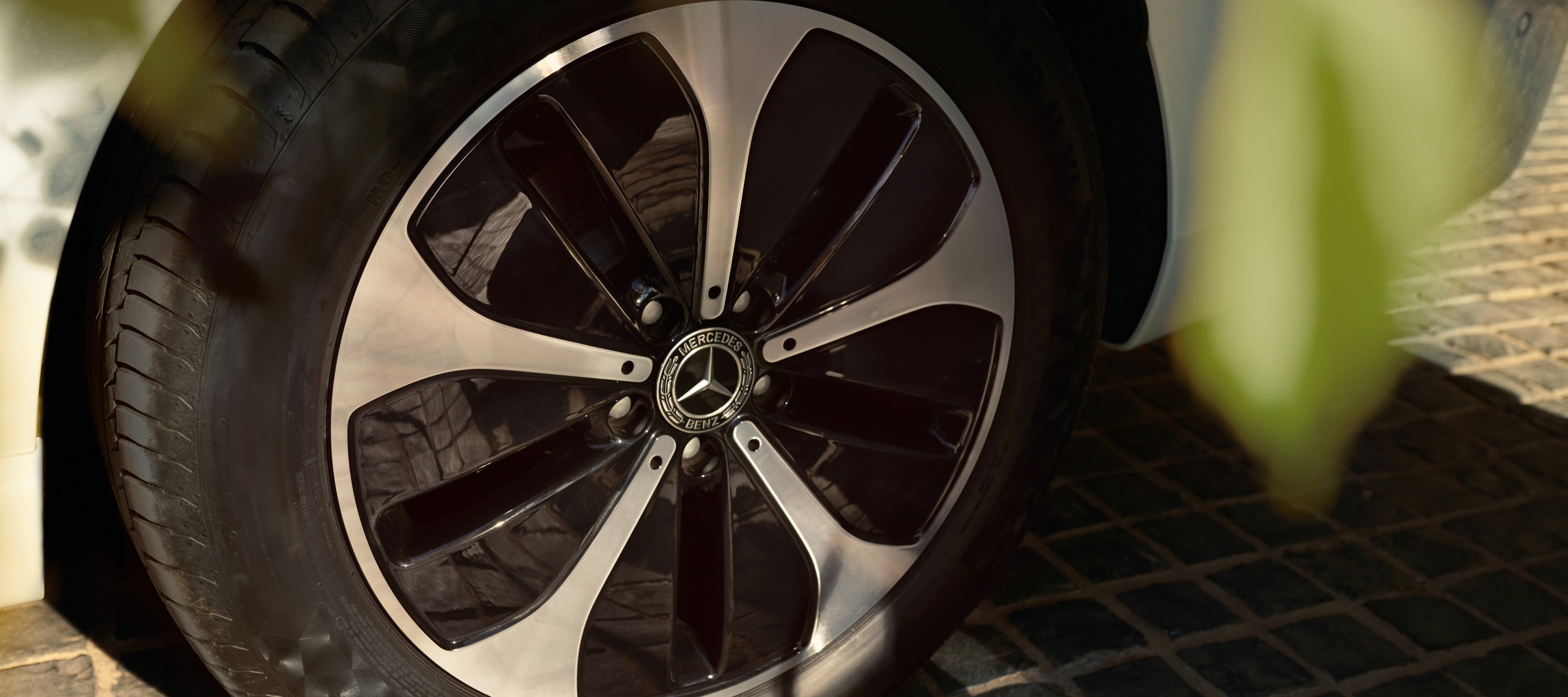 Rótulo de pneus da UE | Vans Mercedes-Benz Novo rótulo de pneus da UE: mais transparência, menos emissões.