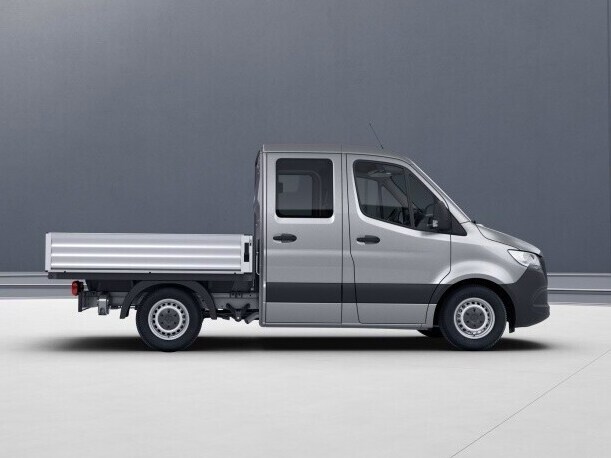 A Sprinter Truck no comprimento compacto com cabine dupla.