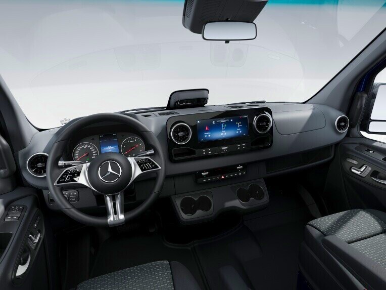 A cabine do motorista do furgão Sprinter da Mercedes-Benz com a linha de equipamentos SELECT.